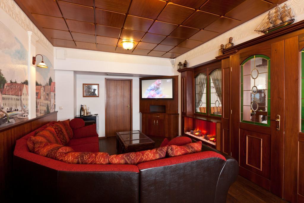 Hotel Fuer Dich Варен Экстерьер фото